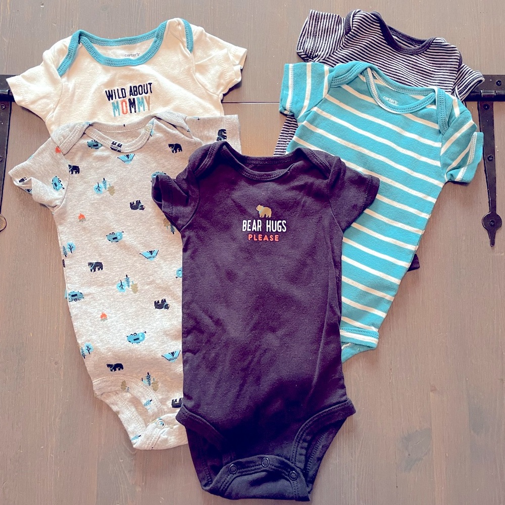2/$15🍒 lot of 5 bodysuits size 6M